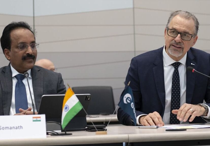 Chairman of ISRO S. Somanath and ESA Director General Josef Aschbacher ©ESA