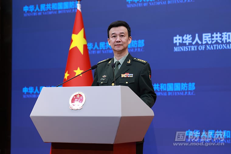 Spokesperson Wu Qian speaking to journalists. ©Ministry of National Defense of the People's Republic of China