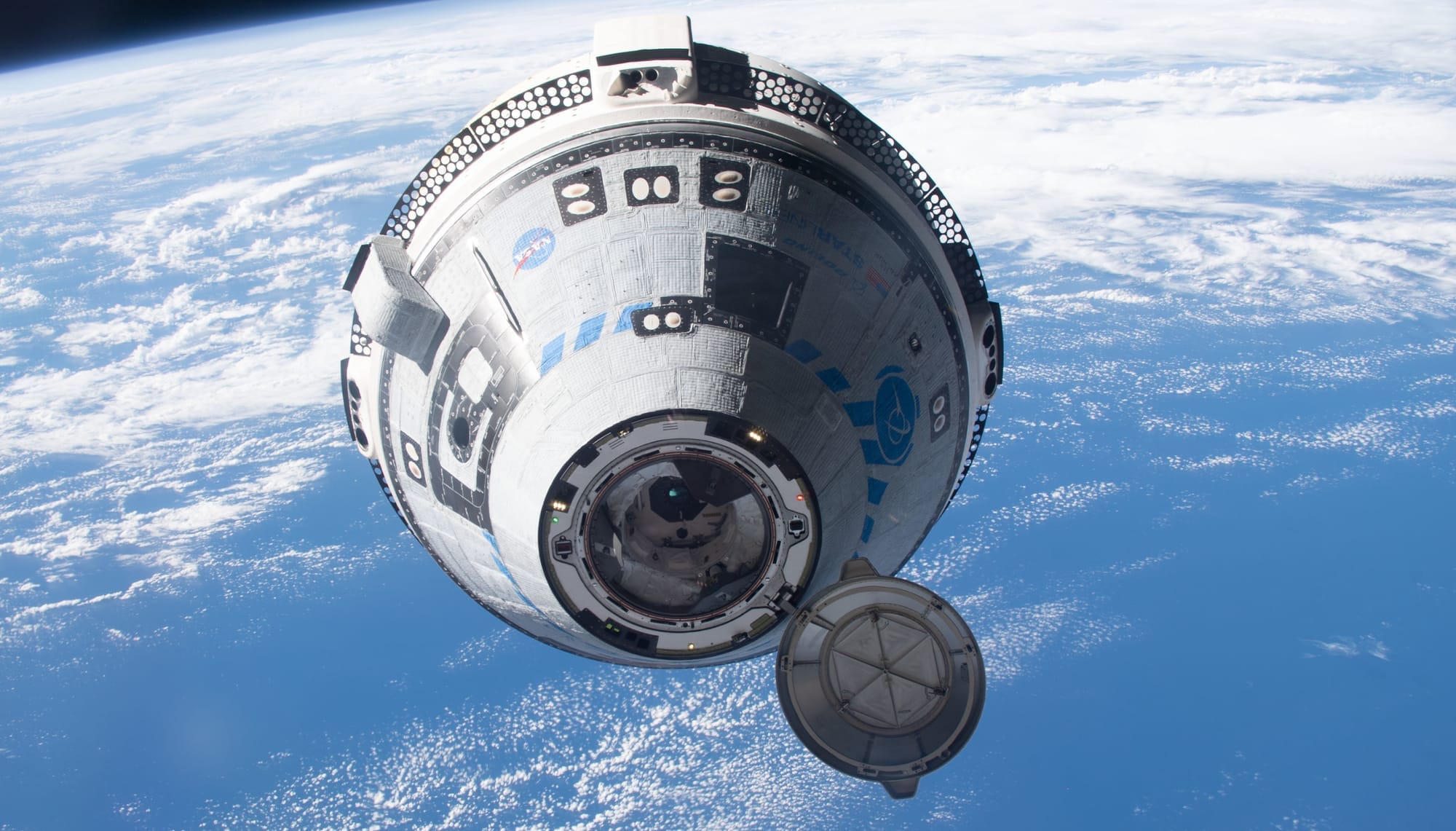 Starliner approaching the International Space Station in May of 2022. ©Bob Hines/NASA