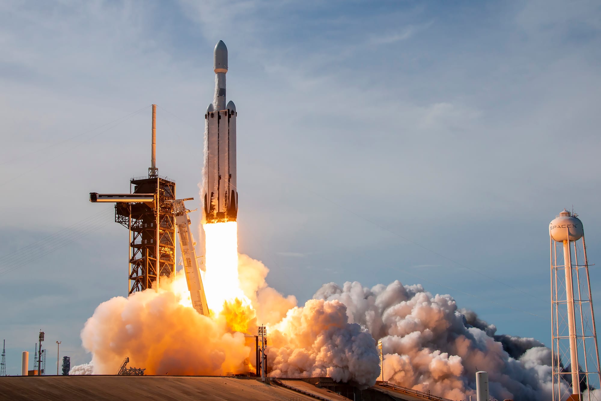 Falcon Heavy carrying GOES-U from Launch Complex 39A. ©SpaceX
