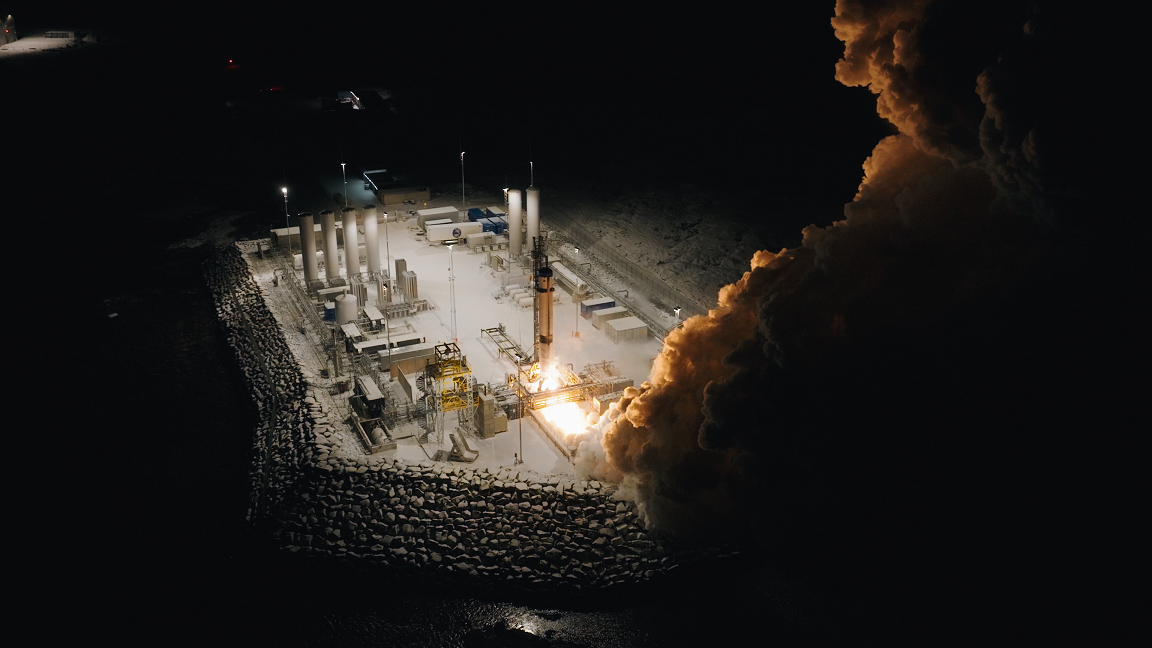 The first-stage of the Spectrum launch vehicle conducting a static fire. ©Isar Aerospace