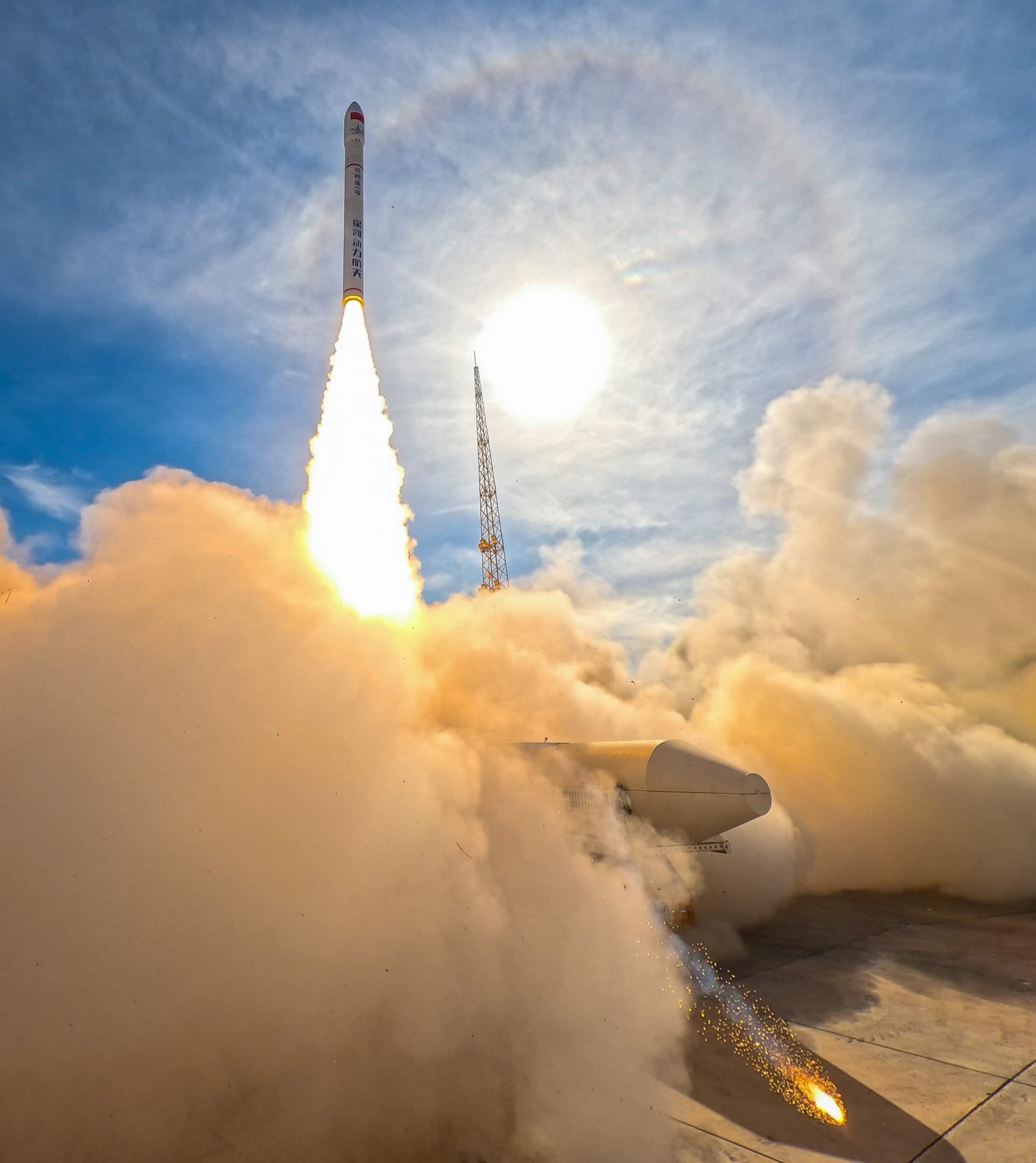 The Ceres-1 Y10 vehicle lifting off from Launch Area 95A.