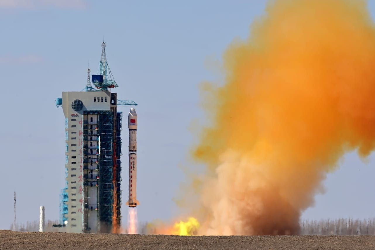 The Long March 2D Y100 vehicle lifting off from Launch Area 4.