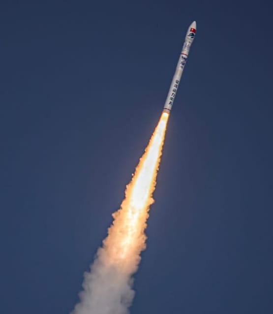 Galactic Energy's Ceres-1S Y5 vehicle during first-stage flight.