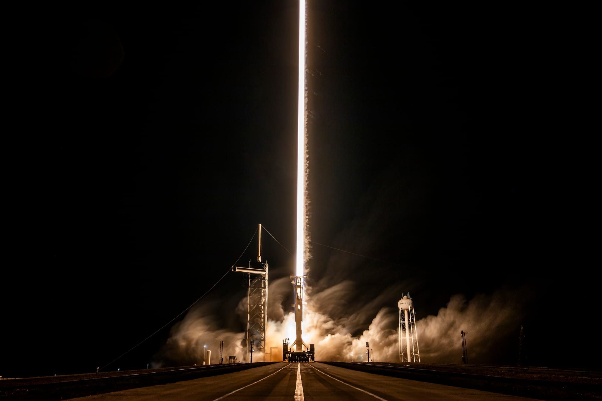 A long exposure photo of Falcon 9 lifting off for the USSF-36 mission. ©SpaceX