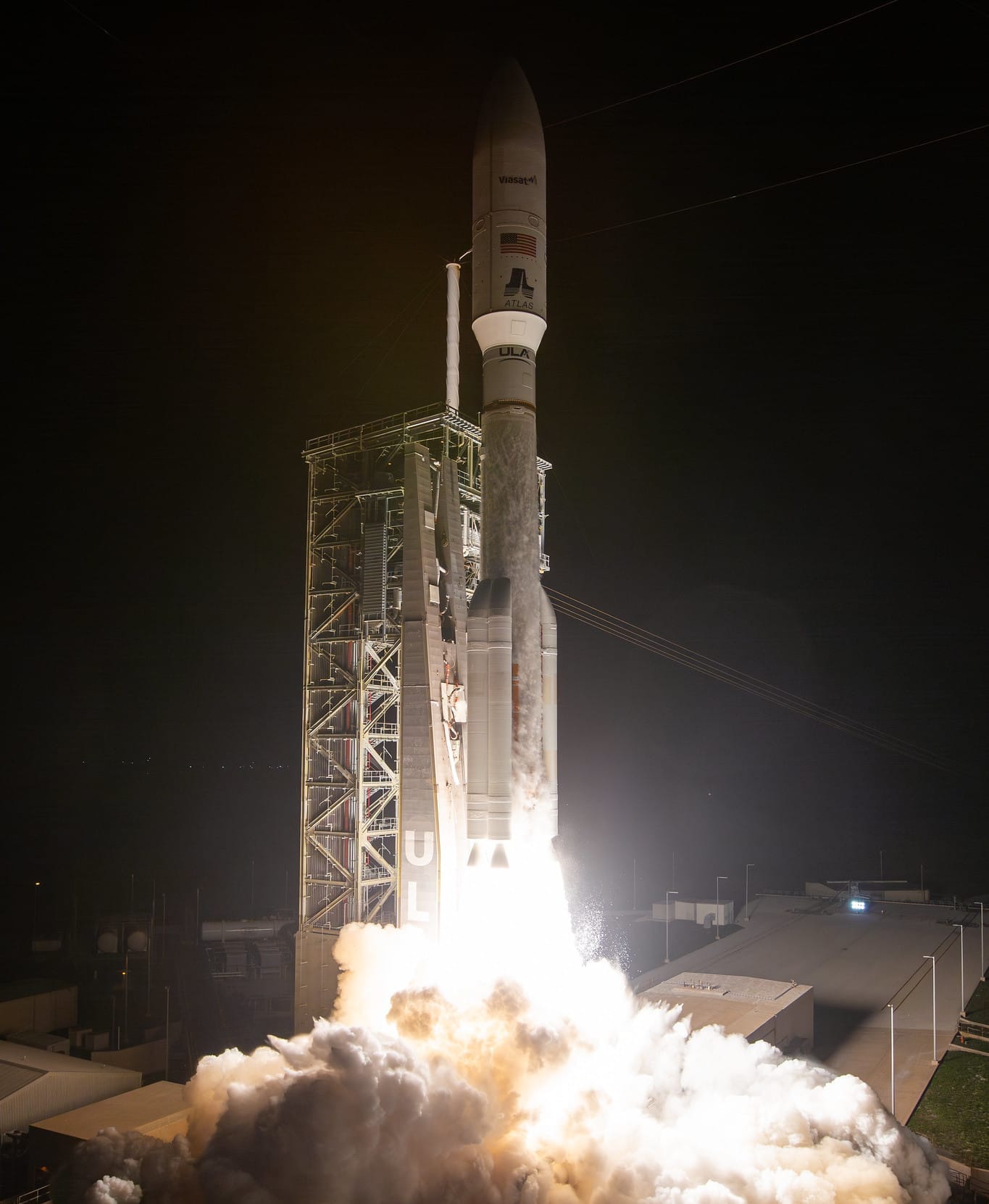 Atlas V blasting off from Space Launch Complex 41 carrying ViaSat-3 F2. ©United Launch Alliance