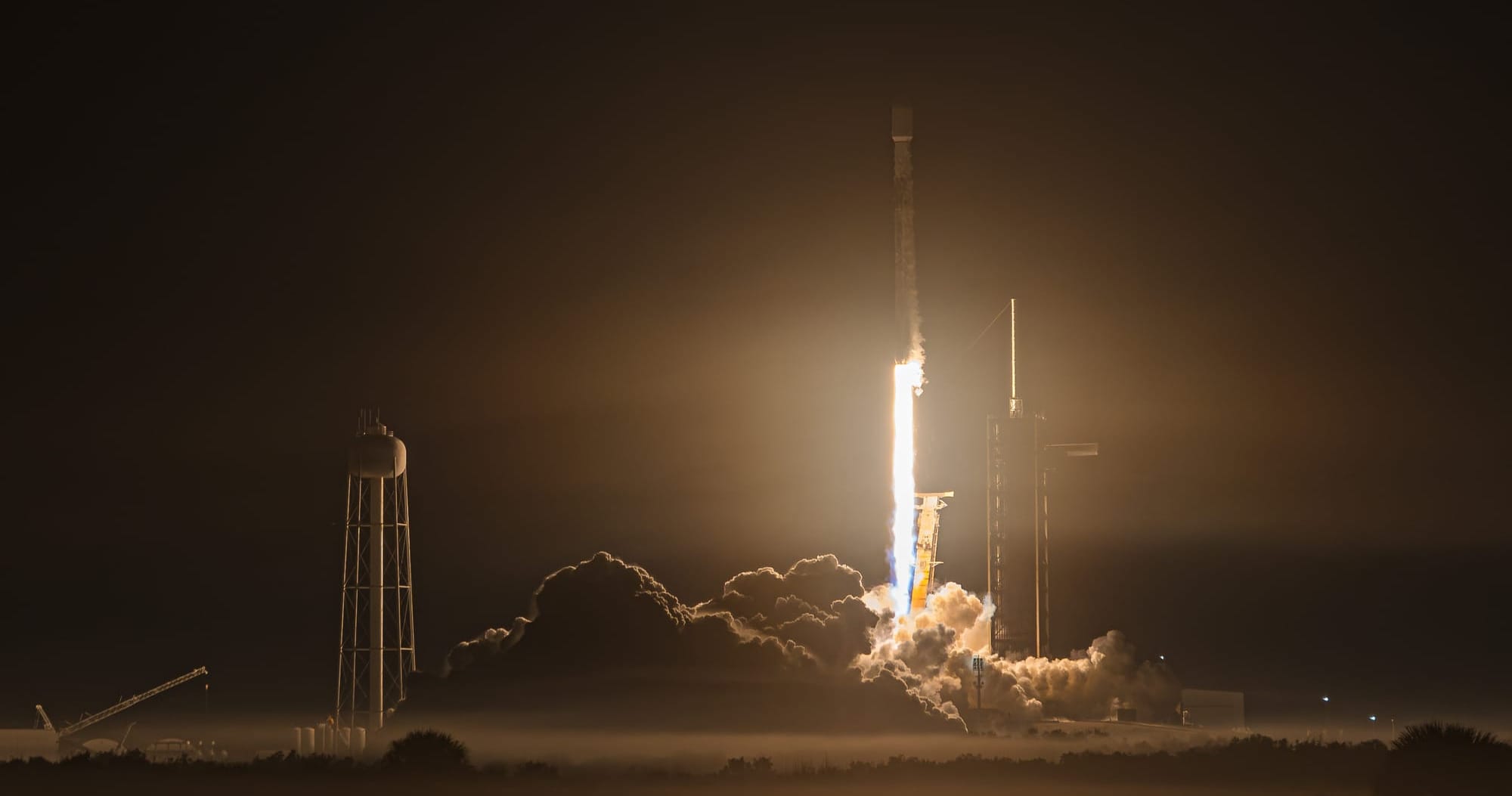 Falcon 9 lifting off from Launch Complex 39A for the Starlink Group 6-78 mission. ©SpaceX