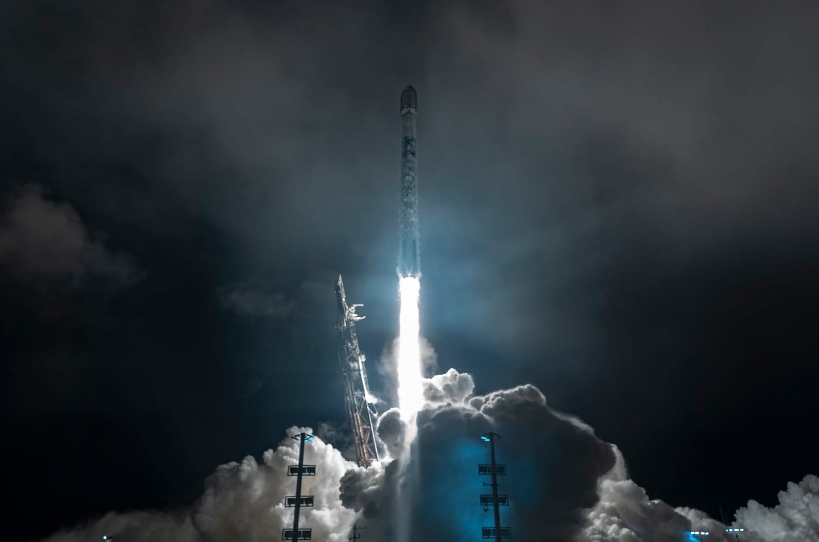 Falcon 9 lifting off from Space Launch Complex 4E for the Starlink Group 17-30 mission on January 22nd. ©SpaceX