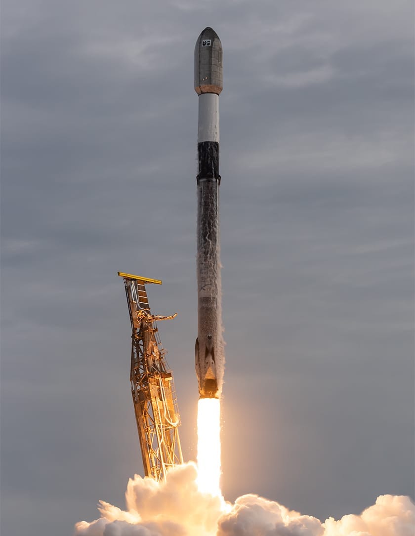 Falcon 9 lifting off from Space Launch Complex 4E for the Starlink Group 17-20 mission on January 25th. ยฉSpaceX