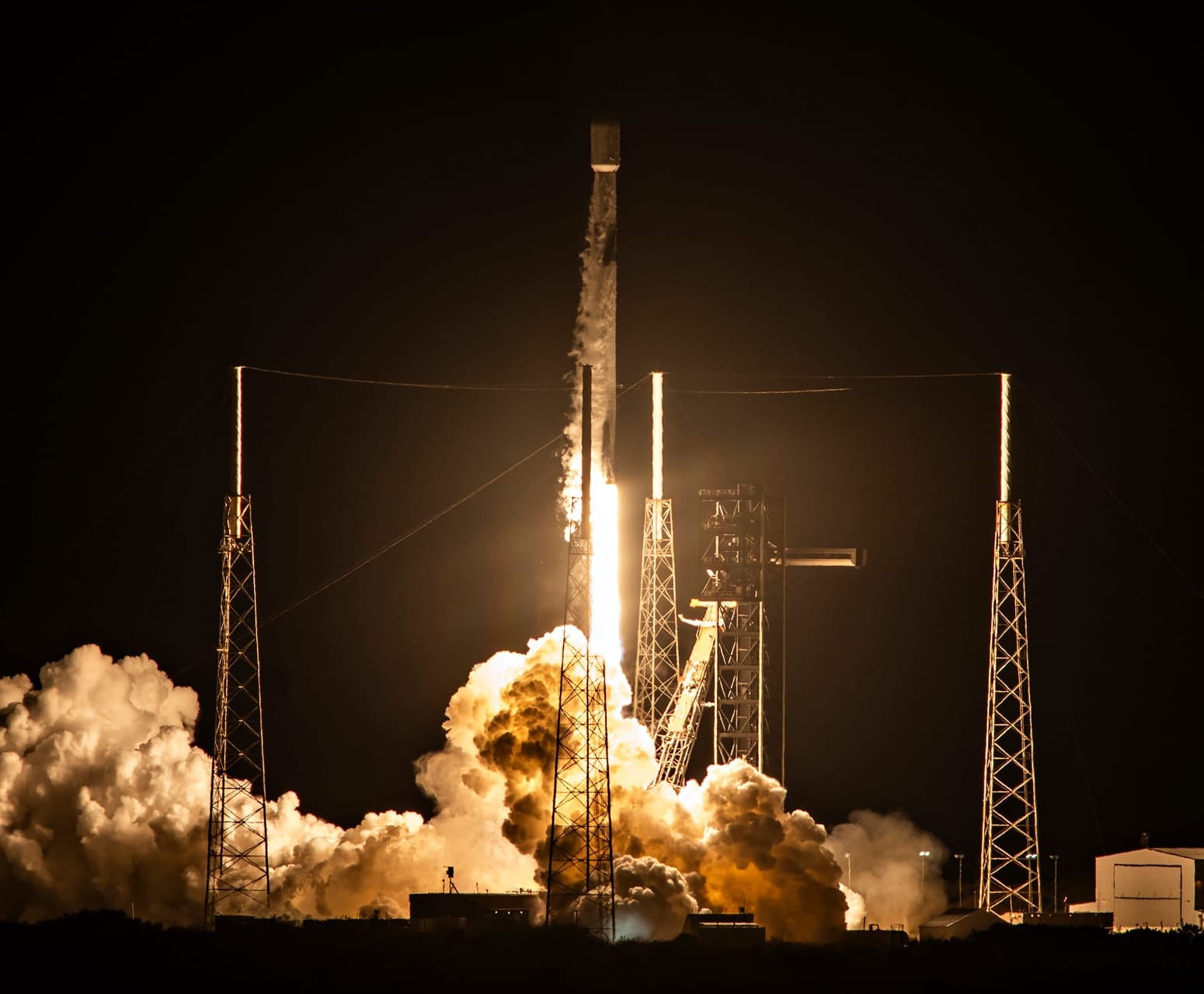 Falcon 9 blasting off from Space Launch Complex 40 for the Starlink Group 6-104 mission on February 22nd. ยฉSpaceX