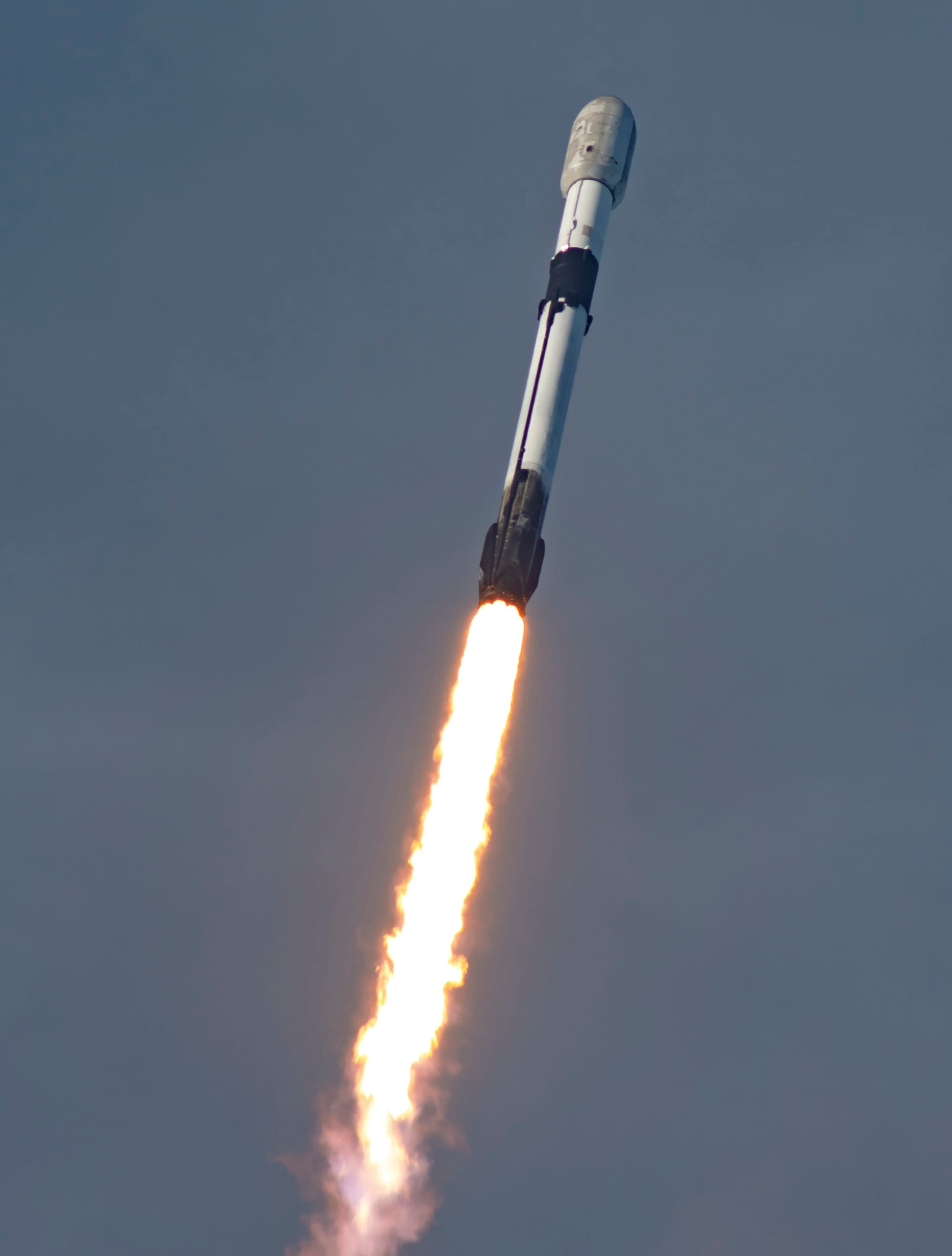 Falcon 9 during first-stage flight for the Starlink Group 10-44 on March 30th 2026. ©SpaceX