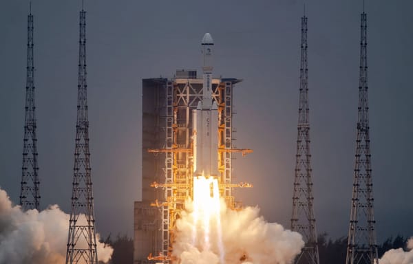 China launches new lunar communications satellite!